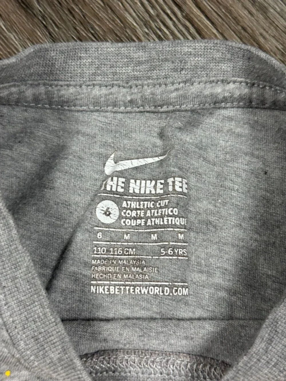 Grey Nike Youth Kids Just Do It T-Shirt Short Sleeve Size 6 (5-6 YRS)